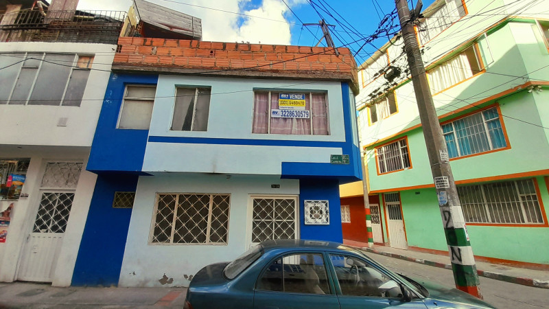 Casa en venta en Jose Antonio Galan, Bogotá · foto 2 de 24