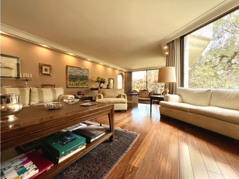 Apartamento en venta en Los Rosales, Bogotá · foto 8 de 24