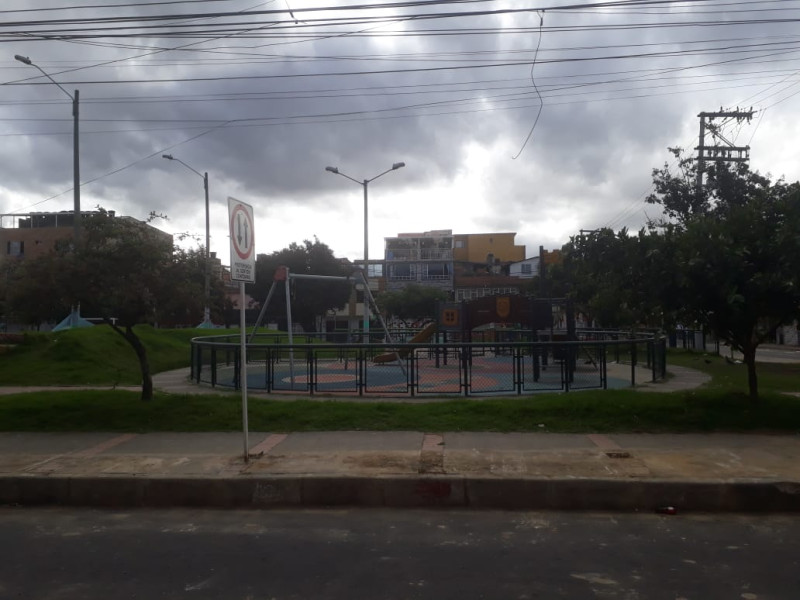 Casa en venta en El Carmen, Bogotá · foto 4 de 13
