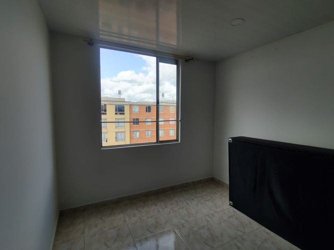 Apartamento de 3 alcobas en venta en Centro, Soacha, 53 m² · foto 4 de 17