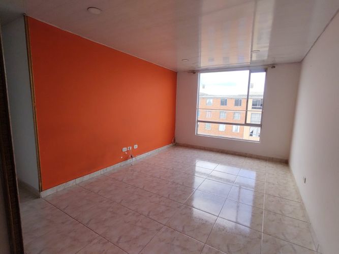 Apartamento de 3 alcobas en venta en Centro, Soacha, 53 m² · foto 5 de 17