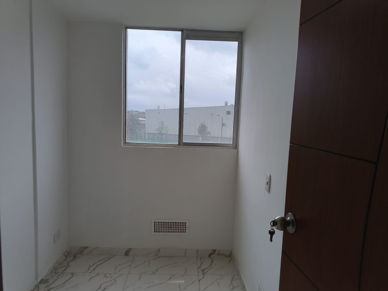 Apartamento en venta en Fontibon, Bogotá · foto 3 de 9