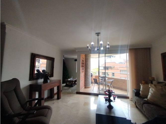 Apartamento de 3 alcobas en arriendo en Las Acacias, Medellín, 156 m² · foto 5 de 14