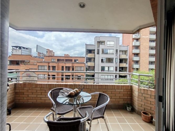 Apartamento de 3 alcobas en arriendo en Las Acacias, Medellín, 156 m² · foto 6 de 14