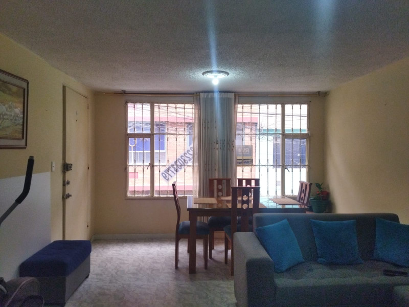 Casa en venta en Villa Emilia, Bogotá · foto 2 de 22