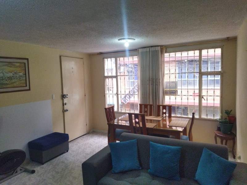 Casa en venta en Villa Emilia, Bogotá · foto 3 de 22
