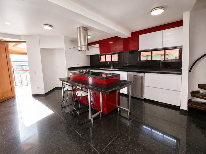 Casa de 4 alcobas en venta en Sierras Del Moral, Bogotá, 264 m² · foto 8 de 19