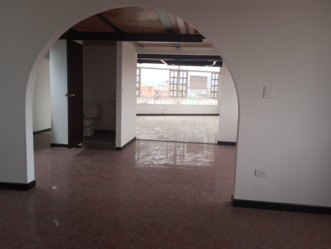 Casa de 3 alcobas en venta en Catalina, Bogotá, 355 m² · foto 12 de 21