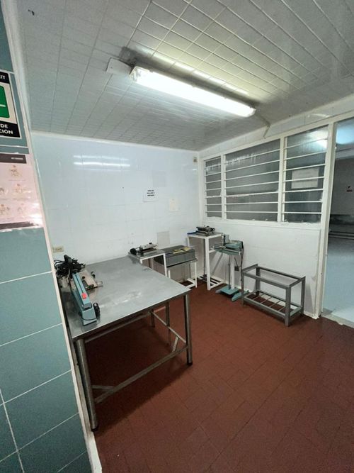 Casa de 3 alcobas en venta en Normandia, Bogotá, 462 m² · foto 3 de 18
