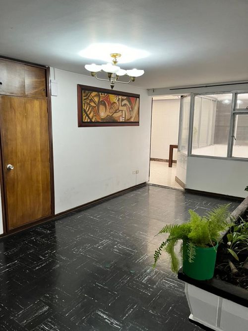 Casa de 3 alcobas en venta en Normandia, Bogotá, 462 m² · foto 7 de 18