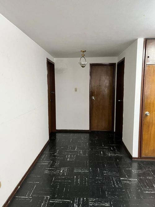 Casa de 3 alcobas en venta en Normandia, Bogotá, 462 m² · foto 8 de 18
