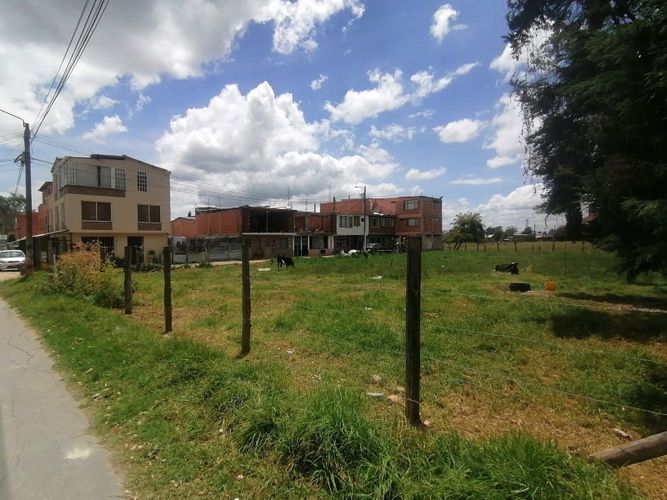 Lote en venta en Santa Lucia, Chía, 1283 m² · foto 6 de 9