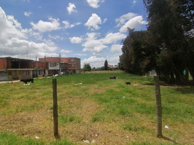 Lote en venta en Santa Lucia, Chía, 1283 m² · foto 8 de 9