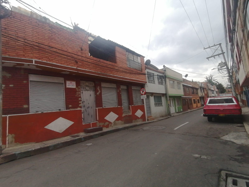 Casa en venta en Bellavista Occidental, Bogotá · foto 2 de 22