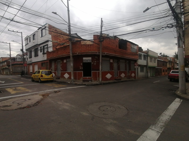 Casa en venta en Bellavista Occidental, Bogotá · foto 3 de 22