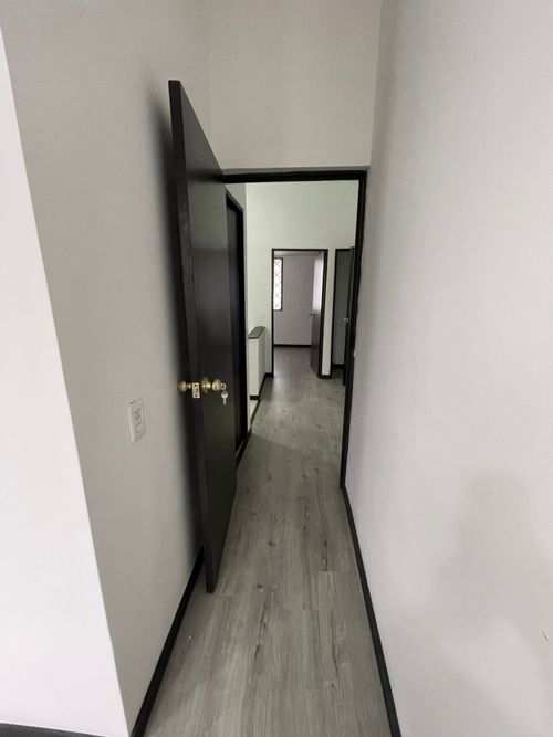 Casa de 3 alcobas en venta en Mandalay, Bogotá, 167 m² · foto 6 de 15