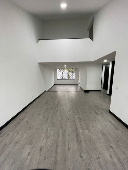 Casa de 3 alcobas en venta en Mandalay, Bogotá, 167 m² · foto 8 de 15