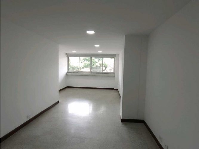 Local en arriendo en Bombona No.1, Medellín, 44 m² · foto 4 de 7
