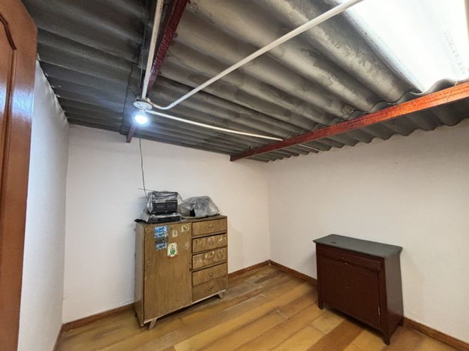 Casa de 4 alcobas en venta en Usminia, Bogotá, 72 m² · foto 2 de 11