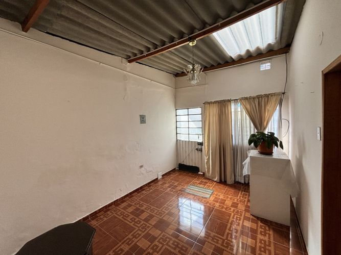 Casa de 4 alcobas en venta en Usminia, Bogotá, 72 m² · foto 5 de 11