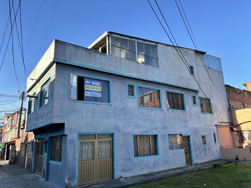 Casa en venta en Quiroga Sur, Bogotá · foto 3 de 19