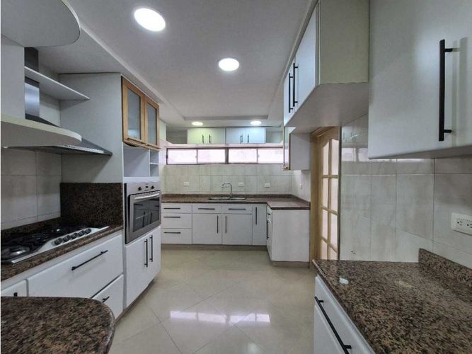 Apartamento de 4 alcobas en venta en Bocagrande, Cartagena, 178 m² · foto 15 de 24