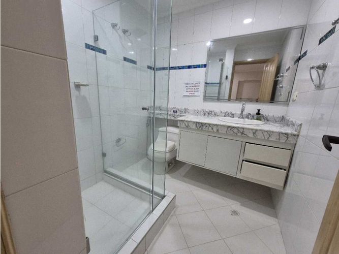 Apartamento de 4 alcobas en venta en Bocagrande, Cartagena, 178 m² · foto 23 de 24