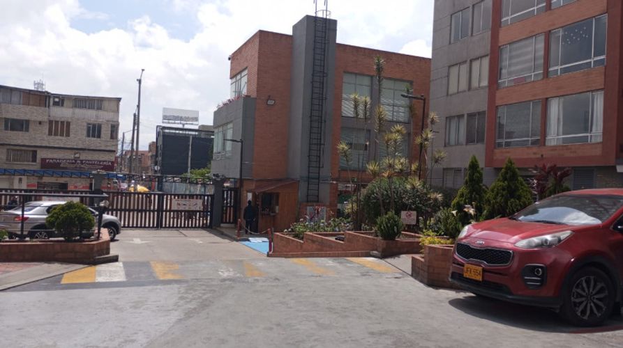 Apartamento de 2 alcobas en venta en Pio Xii, Bogotá, 45 m² · foto 2 de 7