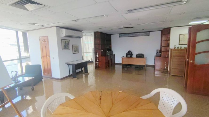 Oficina en venta en La Candelaria, Medellín, 56 m² · foto 6 de 24