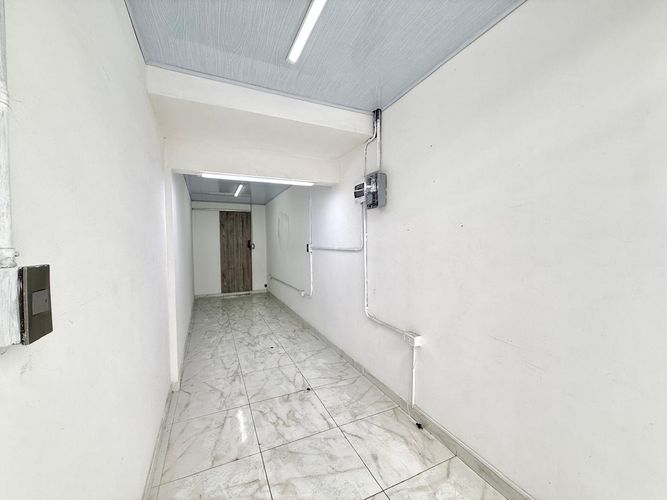 Local en arriendo en Tribunas Corcega, Pereira, 16 m² · foto 2 de 8