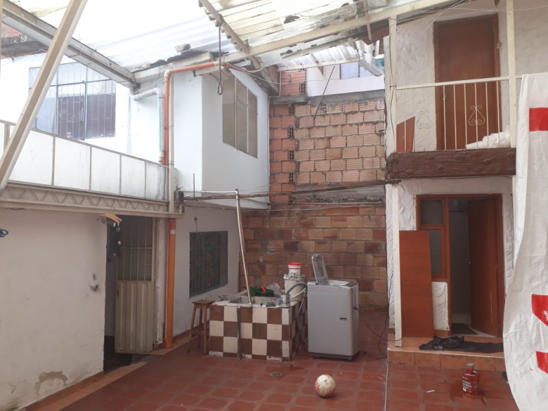 Casa en venta en La Giralda, Bogotá · foto 4 de 8
