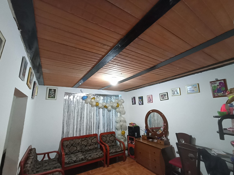 Casa en venta en Claret, Bogotá · foto 3 de 11