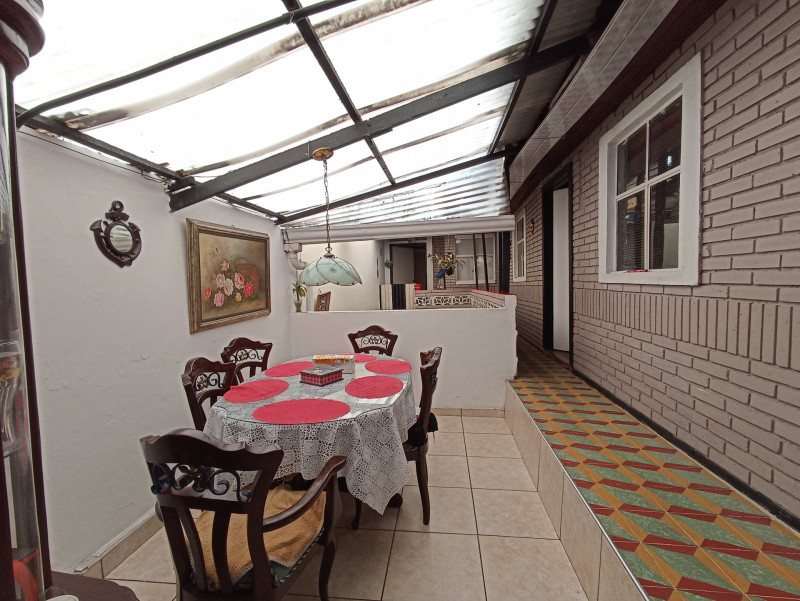 Casa en venta en Claret, Bogotá · foto 6 de 11