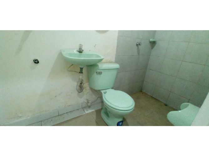 Local en arriendo en Boston, Medellín, 27 m² · foto 10 de 12