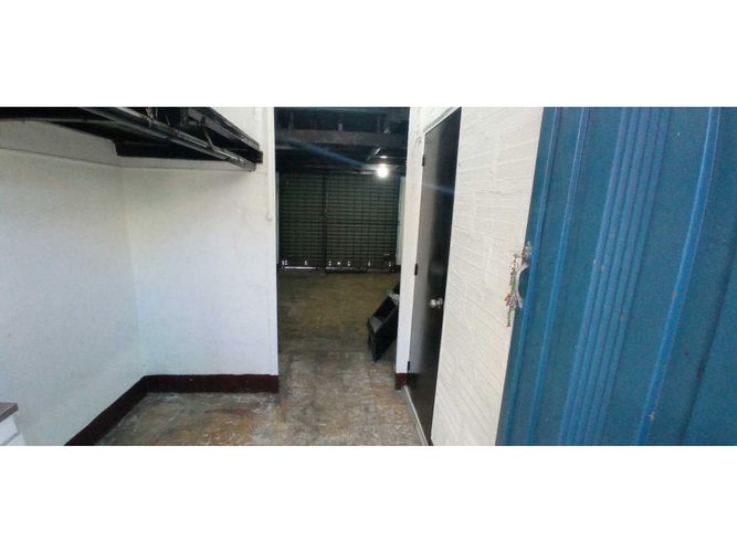 Local en arriendo en Boston, Medellín, 27 m² · foto 11 de 12