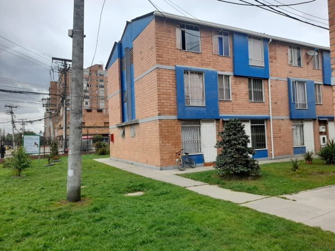 Casa en venta en Fontibon, Bogotá · foto 2 de 6