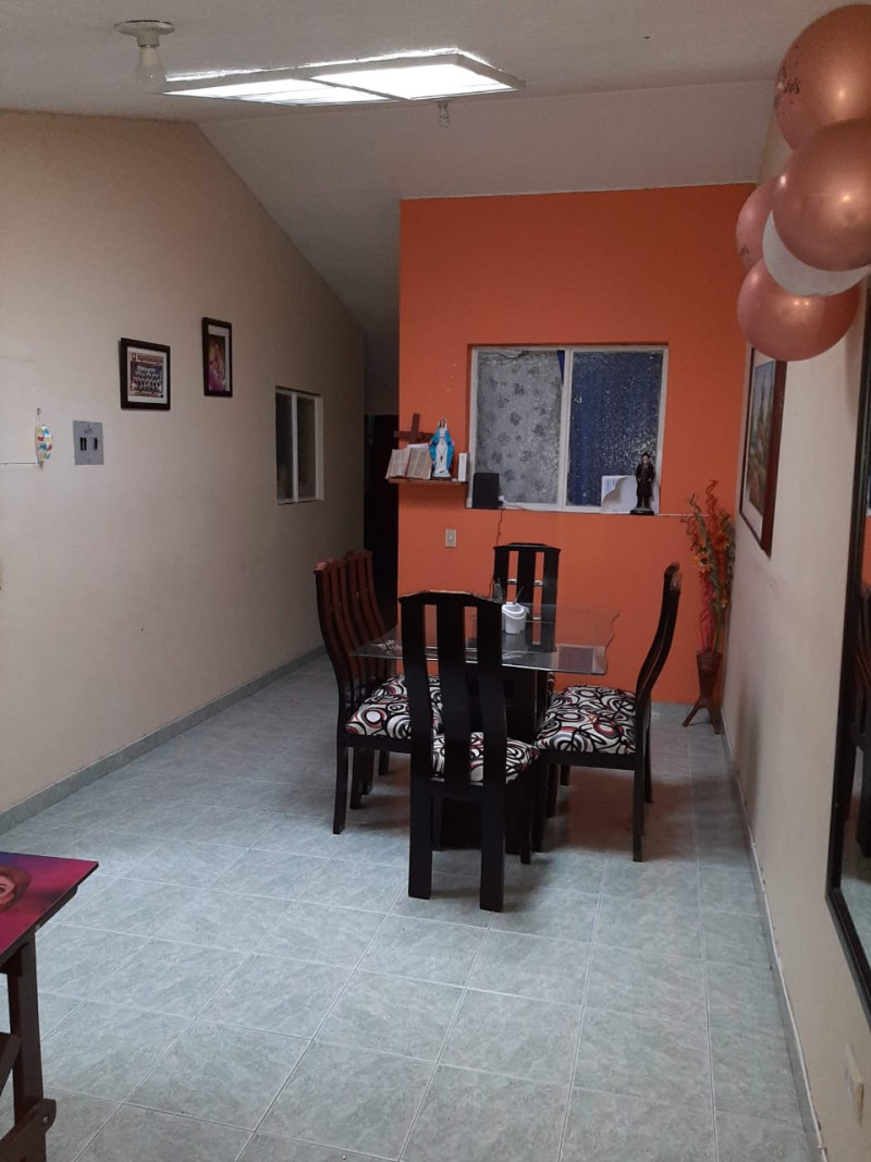Casa en venta en San Andres, Bogotá · foto 3 de 6