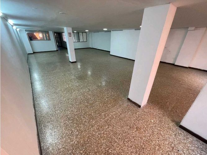 Local en arriendo en La América, Medellín, 180 m² · foto 2 de 11