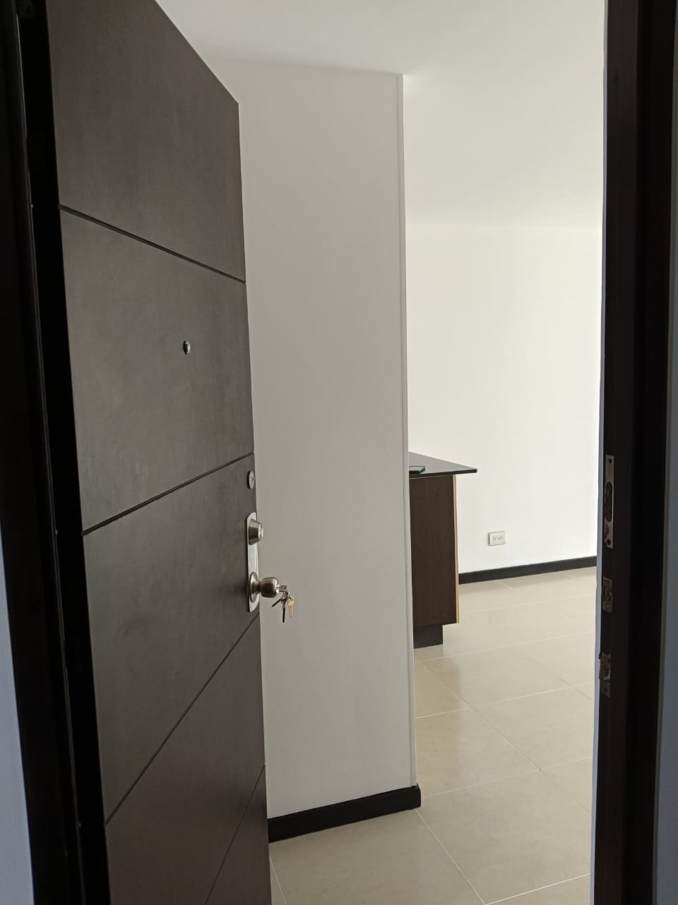 Apartamento en arriendo en El Tesoro, Medellín · foto 3 de 24
