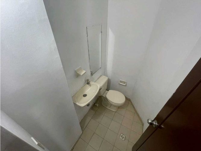 Local en arriendo en La América, Medellín, 180 m² · foto 10 de 11