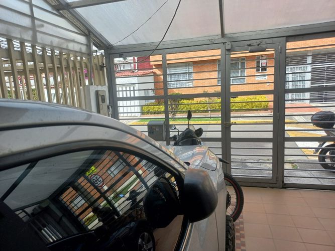 Casa de 5 alcobas en venta en El Batán, Bogotá, 342 m² · foto 19 de 21