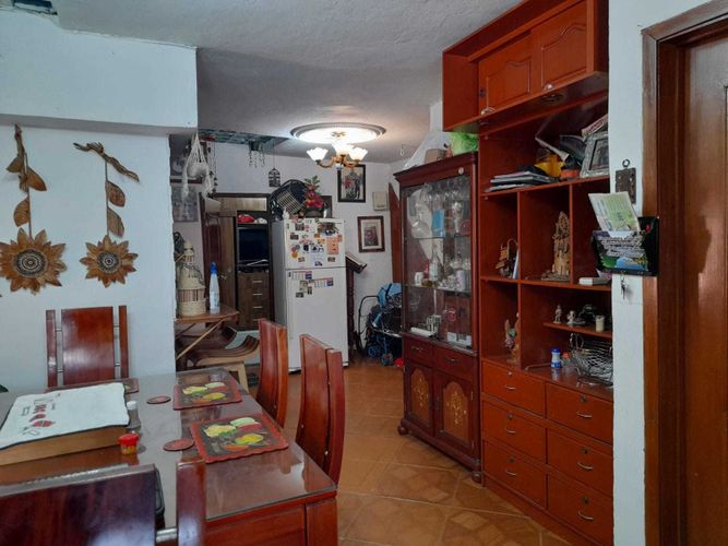 Casa de 11 alcobas en venta en Mariscal Sucre, Soacha, 201 m² · foto 6 de 12