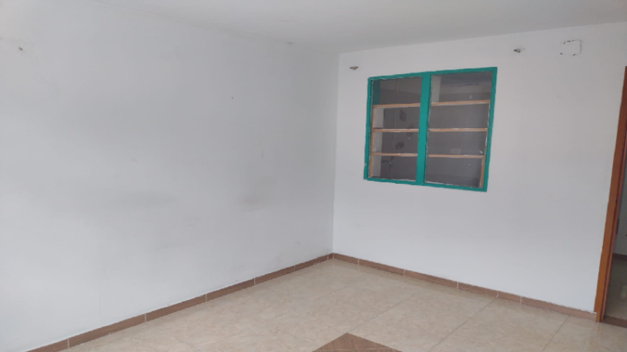 Casa de 9 alcobas en venta en Versalles, Bogotá, 240 m² · foto 8 de 15