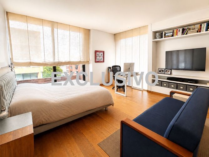 Apartamento de 3 alcobas en venta en La Cabrera, Bogotá, 274 m² · foto 6 de 18