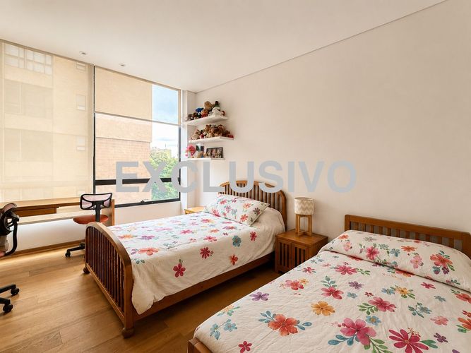 Apartamento de 3 alcobas en venta en La Cabrera, Bogotá, 274 m² · foto 8 de 18