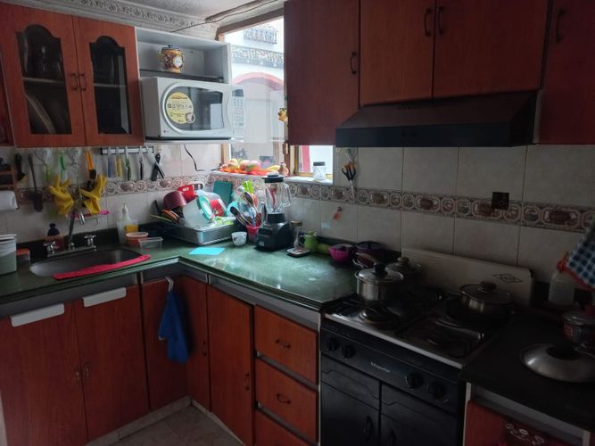Casa de 5 alcobas en venta en San Jose Del Prado, Bogotá, 285 m² · foto 2 de 10