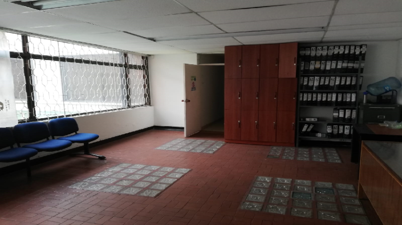 Casa en venta en Lago Gaitan, Bogotá · foto 2 de 12