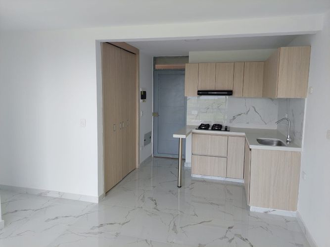 Apartamento de 2 alcobas en venta en La Gaviota, Ibagué, 52 m² · foto 2 de 15
