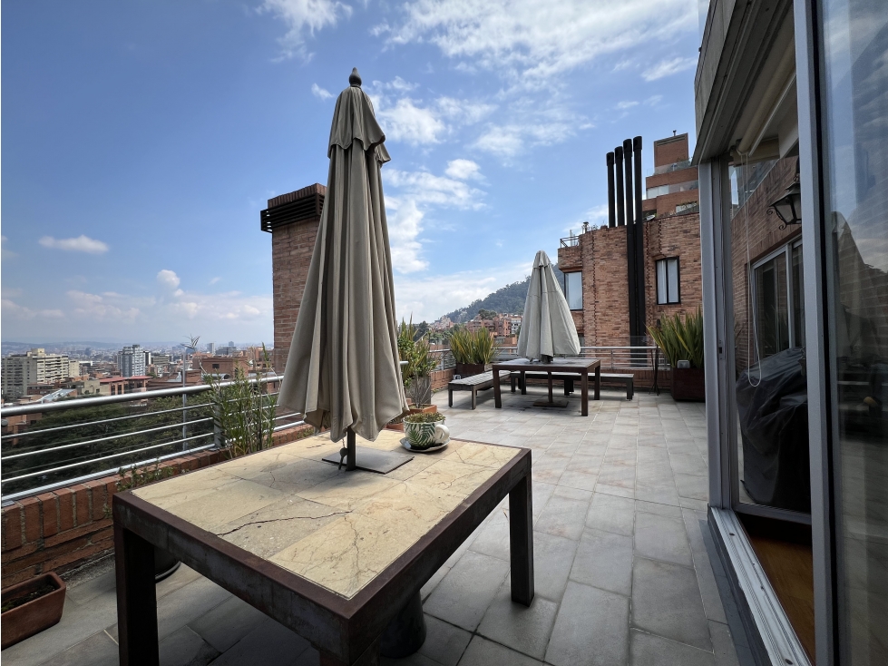 Apartamento en venta en Los Rosales, Bogotá · foto 8 de 24