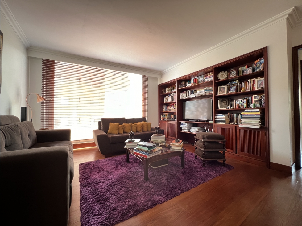 Apartamento en venta en Los Rosales, Bogotá · foto 11 de 24